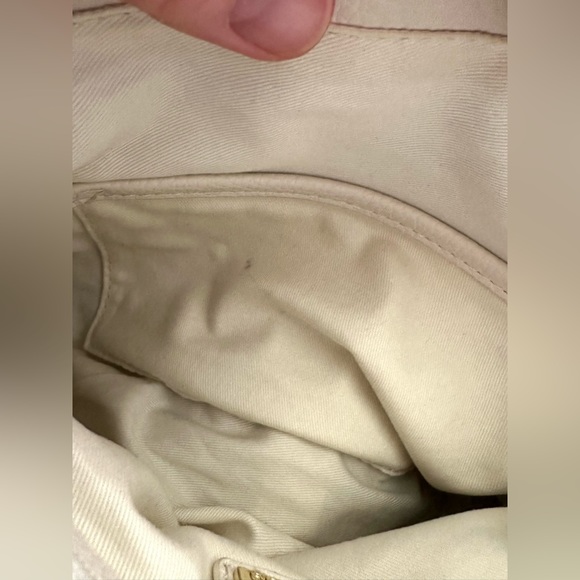 Guess cross body 3 tone purse - Picture 16 of 16